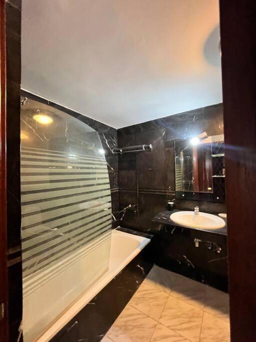 Appartement In The Heart Of Tanger Boulevard Extérieur photo